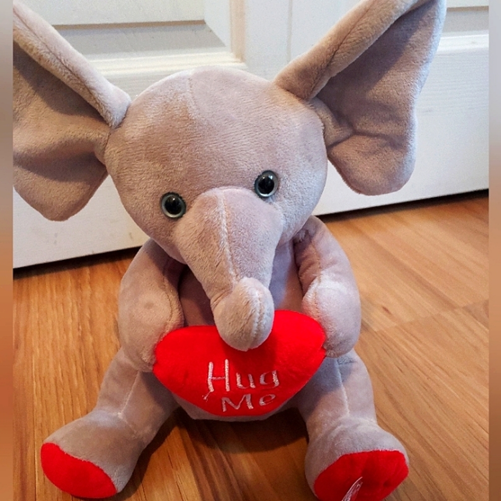 Sound N Light Animatronics Valentines Dancing Singing Plush Elephant I Feel Good